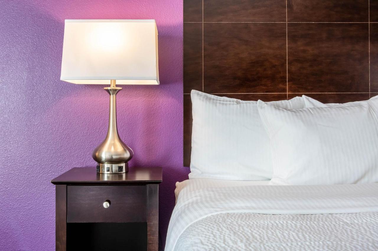 La Quinta By Wyndham Houston - Magnolia Hotel Exterior photo